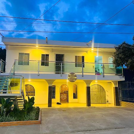 Hostal Casa San Pedro Санта-Марта Экстерьер фото