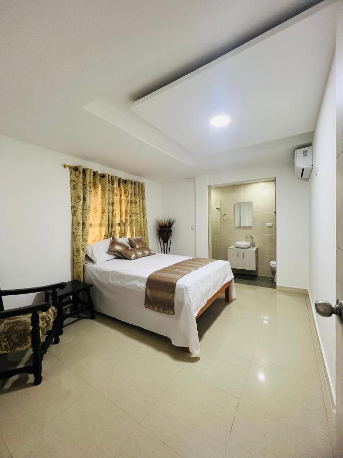 Hostal Casa San Pedro Санта-Марта Экстерьер фото