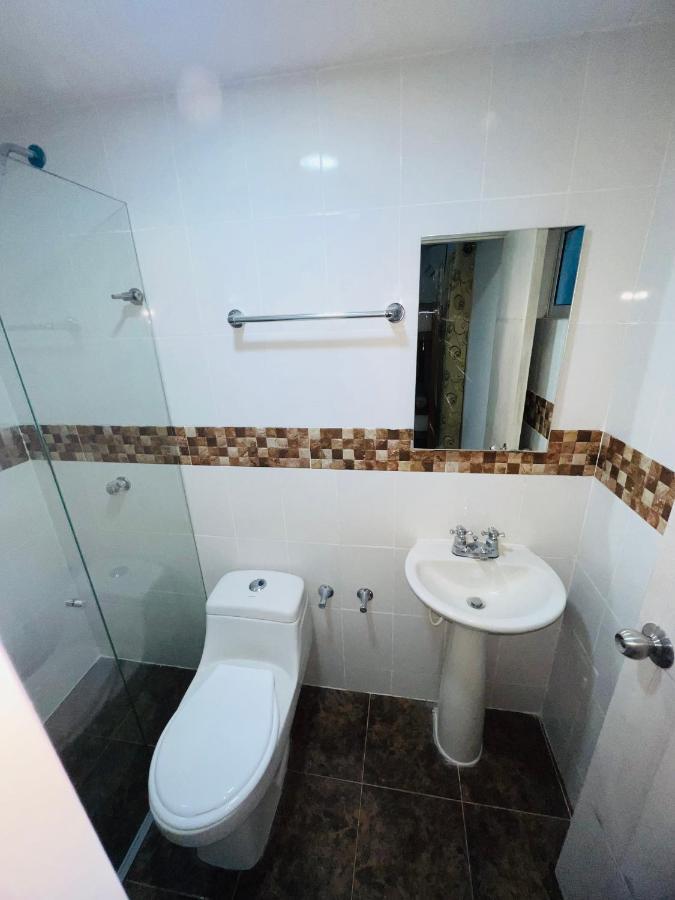 Hostal Casa San Pedro Санта-Марта Экстерьер фото