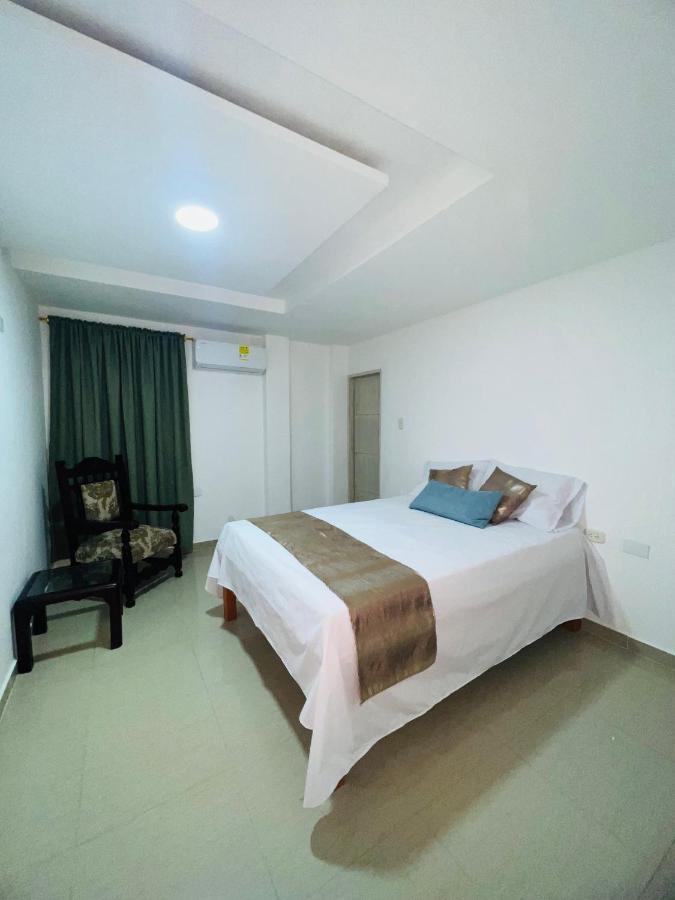 Hostal Casa San Pedro Санта-Марта Экстерьер фото
