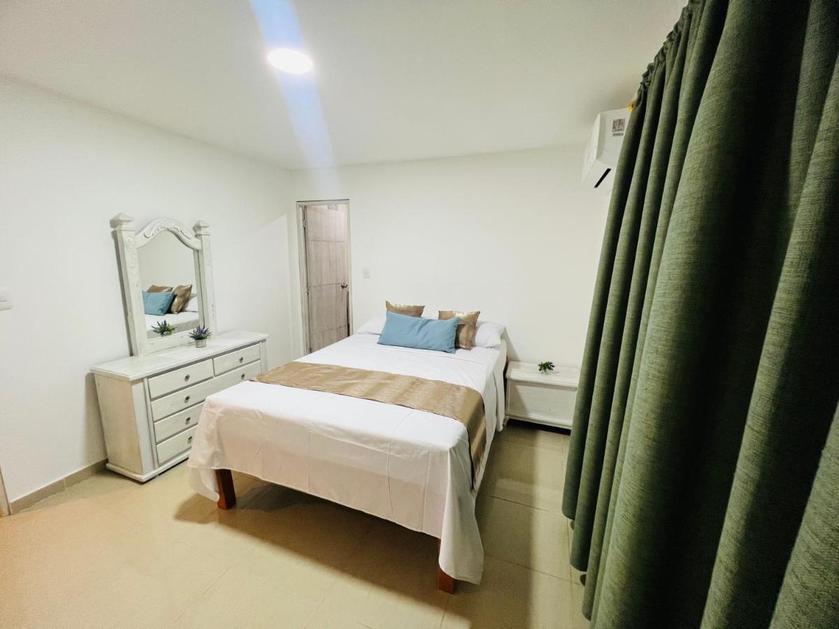 Hostal Casa San Pedro Санта-Марта Экстерьер фото