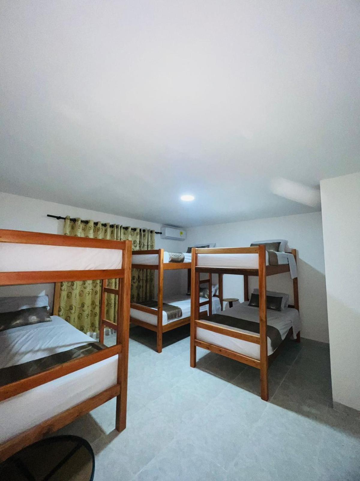 Hostal Casa San Pedro Санта-Марта Экстерьер фото